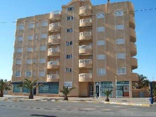 Magnifico 2 piso con ascensor en km 7 La Manga