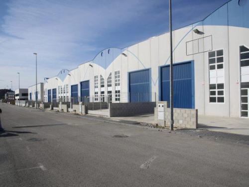 Venta Naves Industriales en Mula623 m22 PatiosSituada en la calle