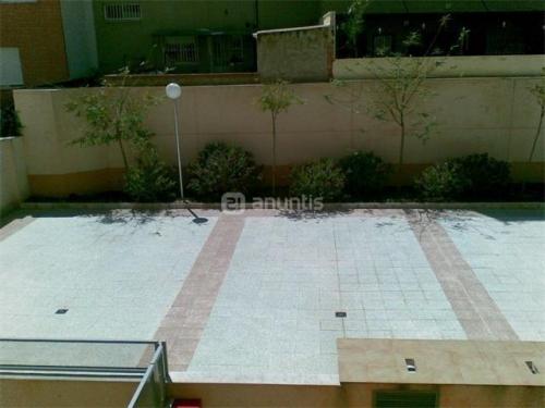 Venta de piso en La Alberca.Se vende piso semi-nuevo 3