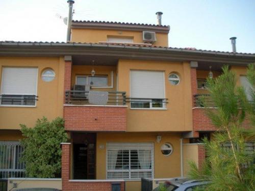 Duplex en venta en La Alberca. Se vende duplex en