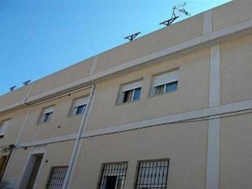 Vivienda procedente de Banco o Caja.Piso en venta en MazarrOn