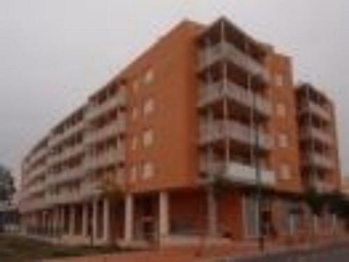 Vivienda ofertada por Banco o Caja. Piso en venta en