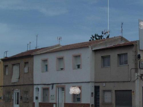 Edificio en venta de 2 plantas. Cada planta consta de