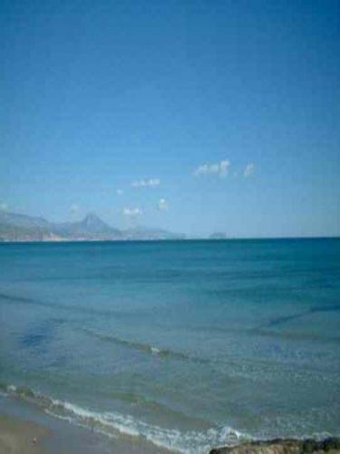 Local comercial de 80m2 haciendo esquina con calle salOn en