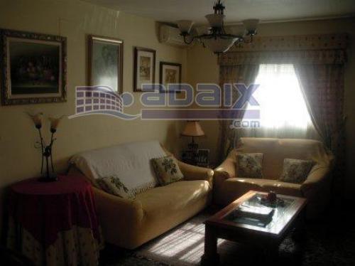 TRIPLEX 250 METROS EN LA ALBERCACOMO NUEVO 4 DORMITORIOS 3