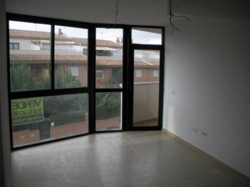 PISO EN VENTA EN LA ALBERCA JUNTO A POLIDEPORTIVO60m2 1
