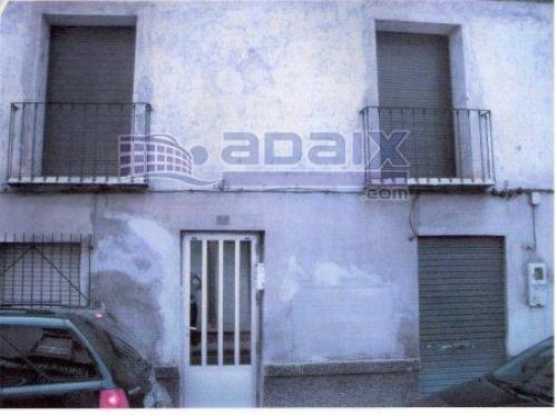 Gran oportunidad en la Alberca casa para reformar de200m2 dos