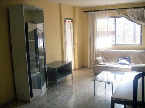 Coqueto piso en buen estado el centro de Santa Cruz