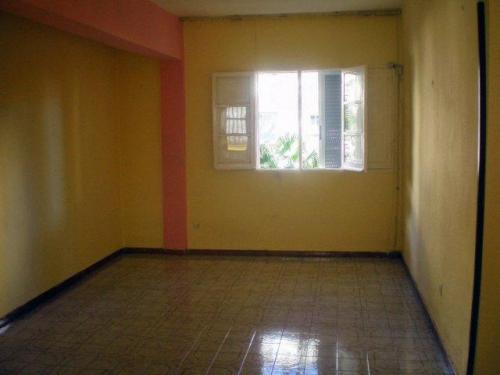 Piso a reformar en el Barrio de la Salud Alto.