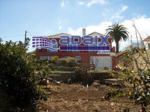 Precioso chalet en Tacoronte en perfecto estado de habitabilidad. Consta