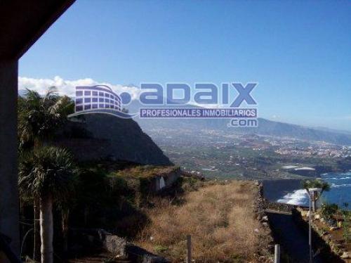 Magnifico chalet en construccion en el municipio de Santa Ursula.