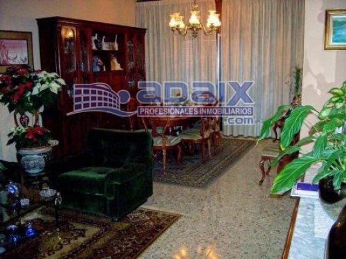 Excelente chalet en el municipio de Tacoronte. Consta de 3