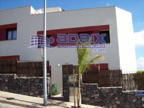 Espectacular adosado en El Sobradillo ¡¡¡ A ESTRENAR ! de