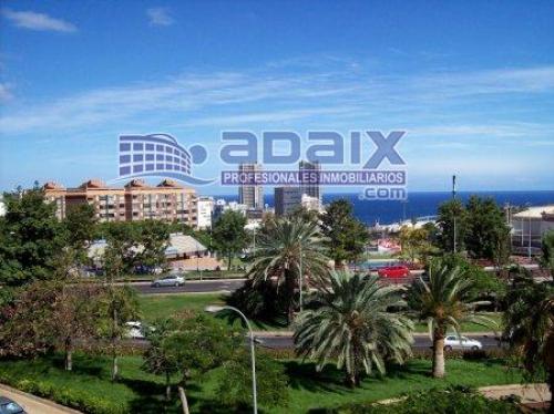 Precioso piso en el centro de Santa Cruz al lado