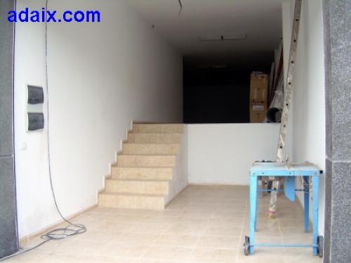 Local comercial totalmente vestido a estrenar falso techo aseo totalmente