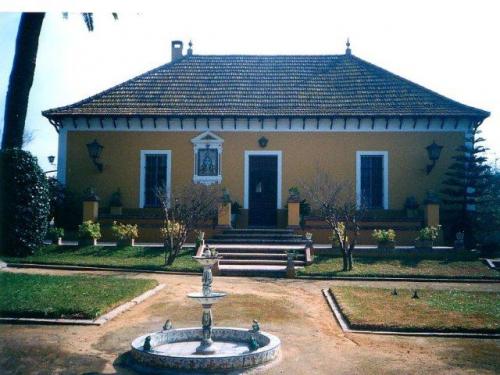 Se vende propiedad de lujo situada entre Bellavista y Dos