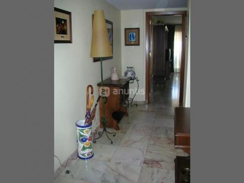 Se vende estupendo piso en el barrio de la Macarena