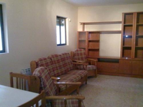 Piso amueblado en Toledo barrio de la Antequeruela. Piso bajo