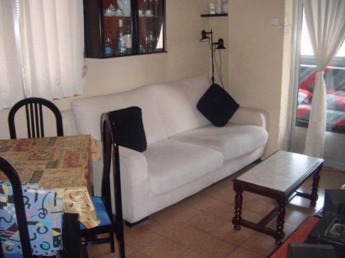 PISO JUNTO UNIVERSIDAD Y CORONA DE ARAGON CALLE EDUARDO PUEYO