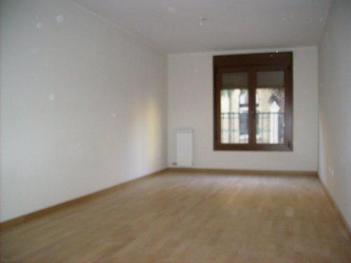 PISO EN EL CENTRO DE ZARAGOZA DE OBRA NUEVA CALLE