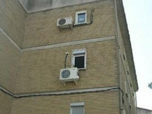 Piso de 43 metro2 utilesDispone de 2 habitaciones y un