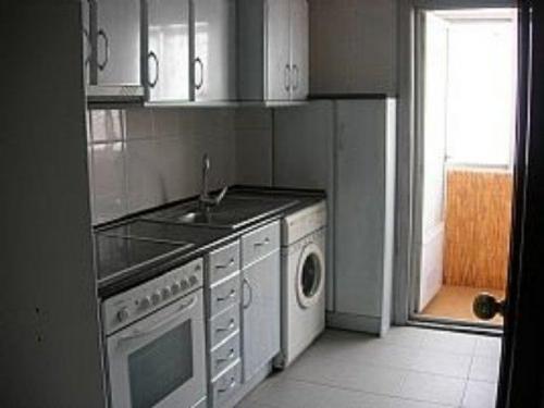 Piso de 54 m2 utiles .Piso de tres dormitorios y