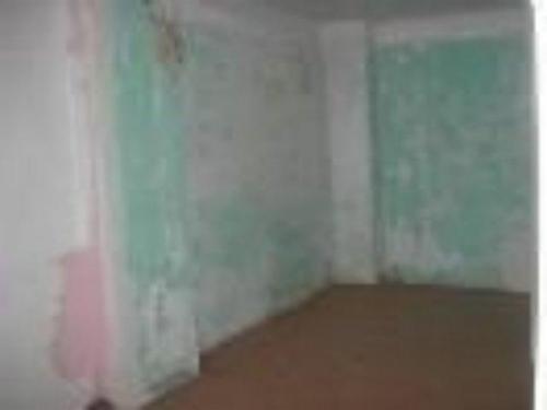 Piso de 83 metros utiles.Para reformar con 3 dormitorios y