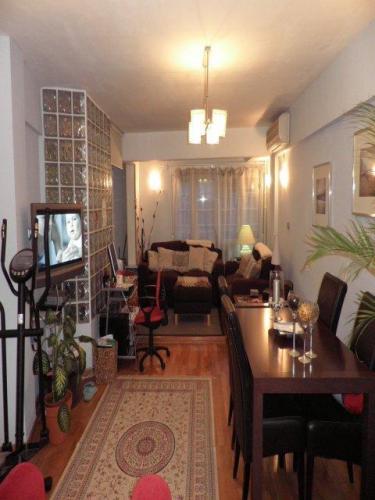 Vivienda reformada recientemente en su totalidad con materiales de alta