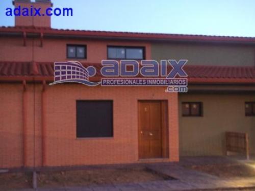 OBRA NUEVA LAJOYOSA conjunto de 7 adosados en urbanizacion privada