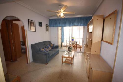 TORREVIEJA,APARTAMENTO 2 HABS 59.000 E,CERCA PLAYA 