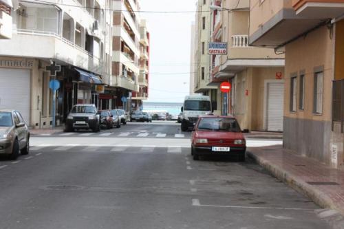 TORREVIEJA,AL LADO PLAYA 53.000E 