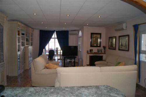Alquiler chalet independiente san luis torrevieja