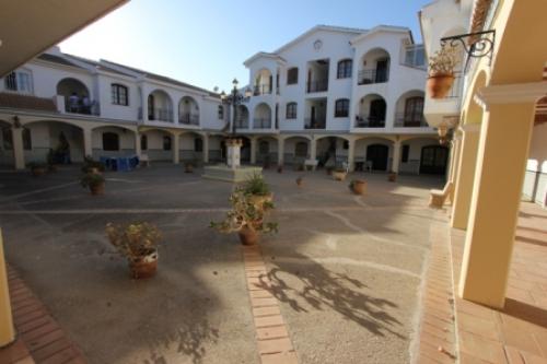 ORIHUELA-COSTA,PLAYA DE LA ZENIA 2 HABS 49.400 EUROS.