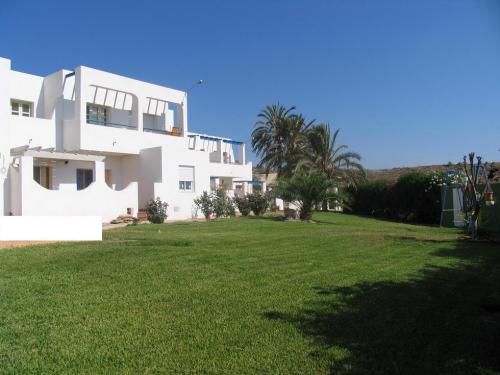 alquiler apartamentos de 1 y 2 habitaciones desde 175 euros semana vera garrucha mojacar