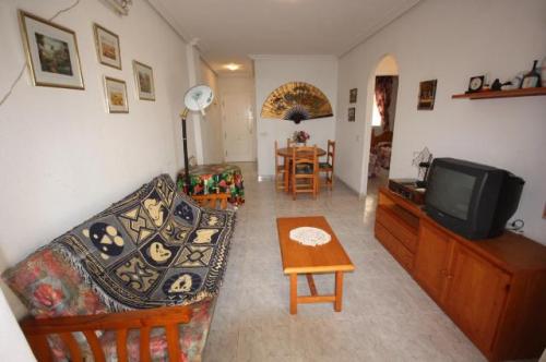 TORREVIEJA,2 HABS, 62.000 EUROS.