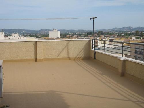 ROSNELY VENDE ESTUPENDO ÁTICO DE 145M² AMUEBLADO