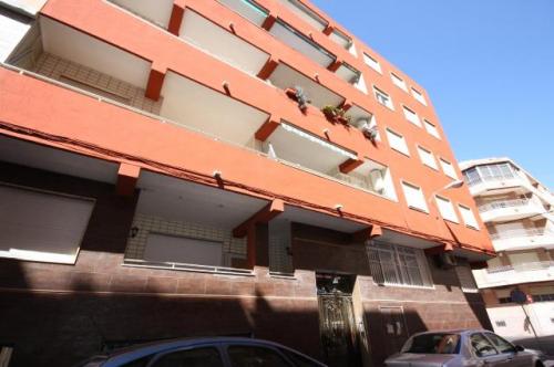 TORREVIEJA AL LADO PLAYA 3 HABS GARAGE 89.000 E