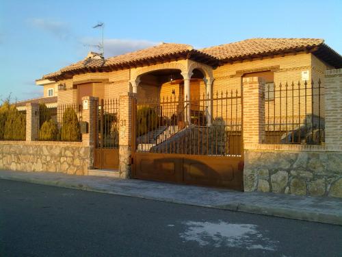 Ref:  00009 - ARGES - Urb. La Samaniega