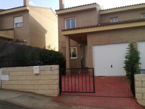 Ref:  00009 - ARGES - Urb. La Samaniega