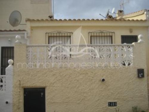 bungalow en urb la marina
