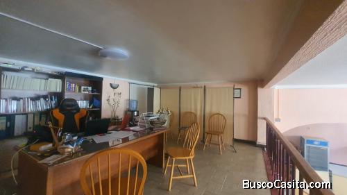 EN ESPAÑA, VALENCIA, GRAO DE GANDIA, CERCA DEL PUERTO Y DE PLAYA, SE ALQUILA O VENDE LOCAL COMERC