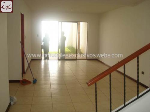 IX-196 Venta Casa Puerta de Hierro, zona 16