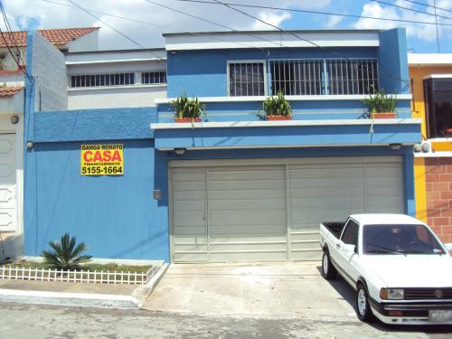 CENTRICO, CENTROS COMERCIALES A 5 MINUTOS REMATO CASA EN BOSQUES DE LINDA VILLA ZONA 7 PERIFERICO