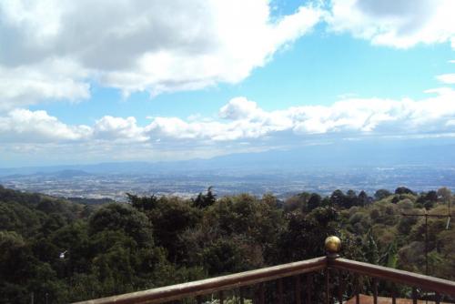 Disfrute De La Tranquilidad De La Naturaleza muy cerca de la ciudad en Choacorral, Remato casa, vista hermosa a la ciudad
