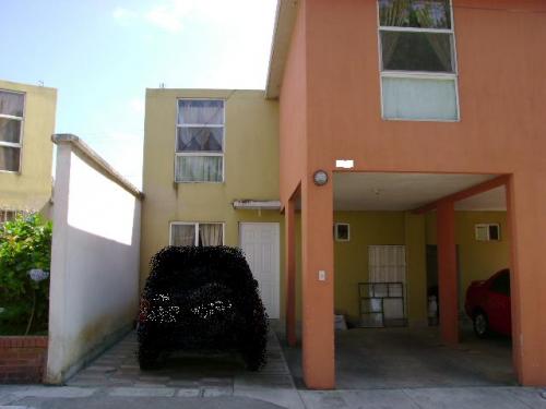 VENDO CASA EN ALAMEDAS DE SAN MIGUEL, VILLA NUEVA