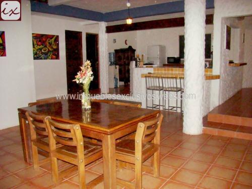 IX-248 Venta Chalet camino Monterrico