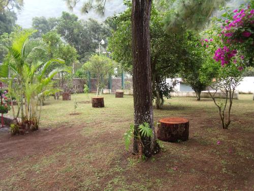 ME URGE VENDER CASA EN ANTIGUA GUATEMALA -SANTA ANA-