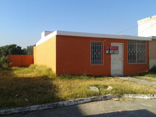 Preciosa Casa con terreno para seguir creciendo 