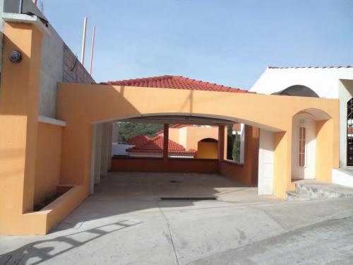 CITYMAX VENDE CASA EN CONDOMINIO RESIDENCIAL CIUDAD SAN CRISTOBAL GUATEMALA