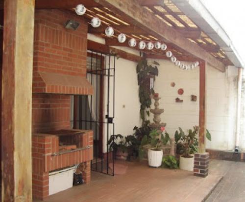 ALQUILER DE COMODA CASA EN ZONA 10, EXCELENTE UBICACIÓN